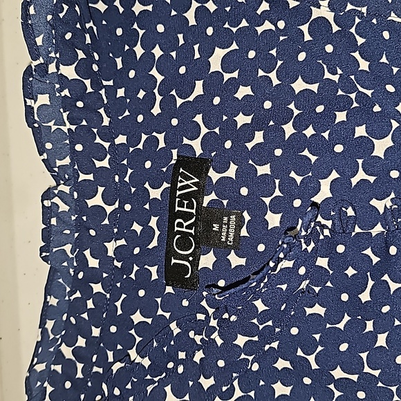 J.Crew Sleeveless button-front ruffleneck popover in navy floral Size M NWOT - Picture 5 of 16